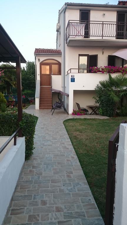 Apartment Devcic